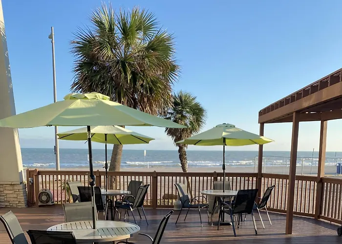 Wingate By Wyndham Galveston Beachfront At The Seawall