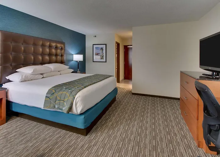 Pear Tree Inn St. Louis Airport