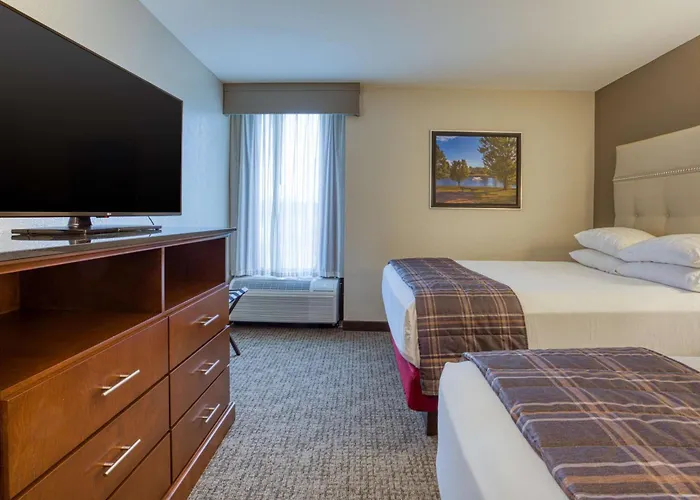 Drury Inn & Suites St. Louis - Fairview Heights