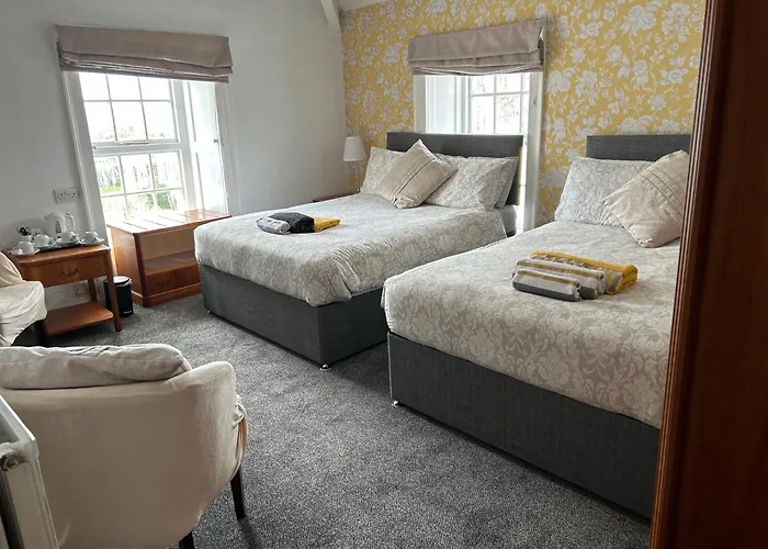 Holland Arms Hotel