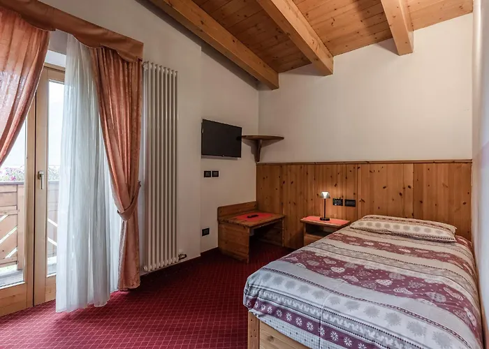 Hotel Job Monclassico