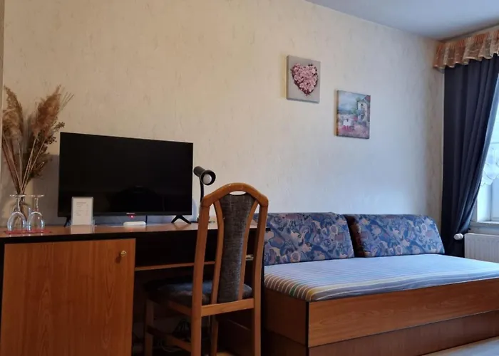 Uma-Dres Pension