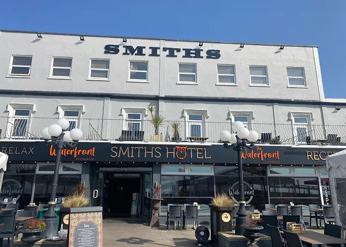 Smiths Hotel