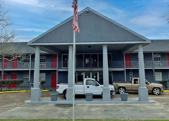 Red Carpet Inn -
