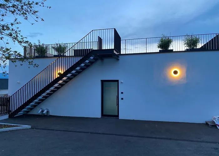 ORANGE LOUNGE Attersee