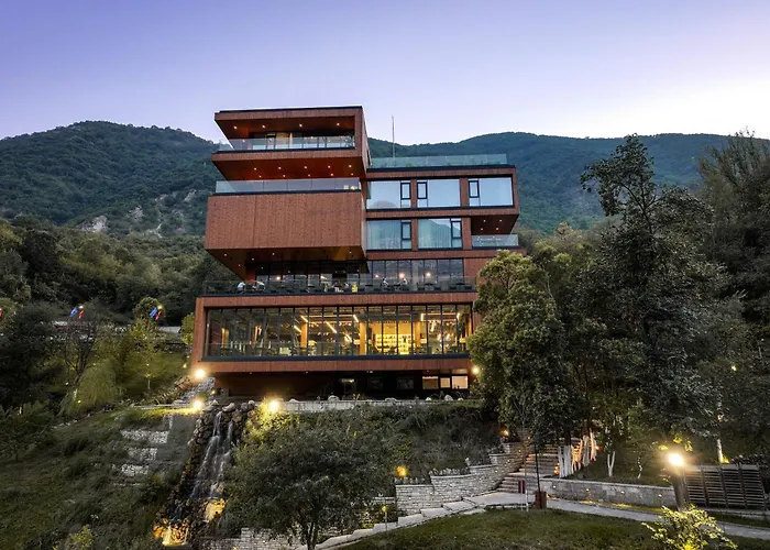 Hotel Uji Ftohte Tepelene