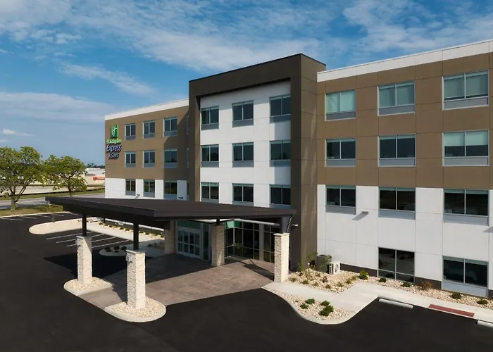 Holiday Inn Express & Suites By Ihg