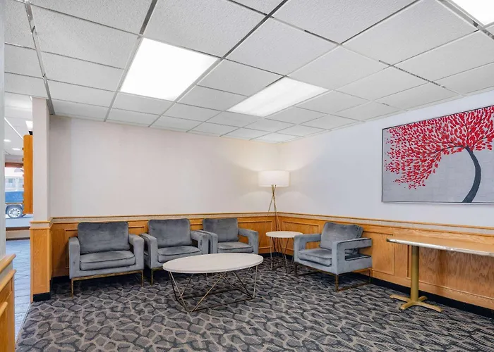 Ramada By Wyndham Keystone Near Mt Rushmore