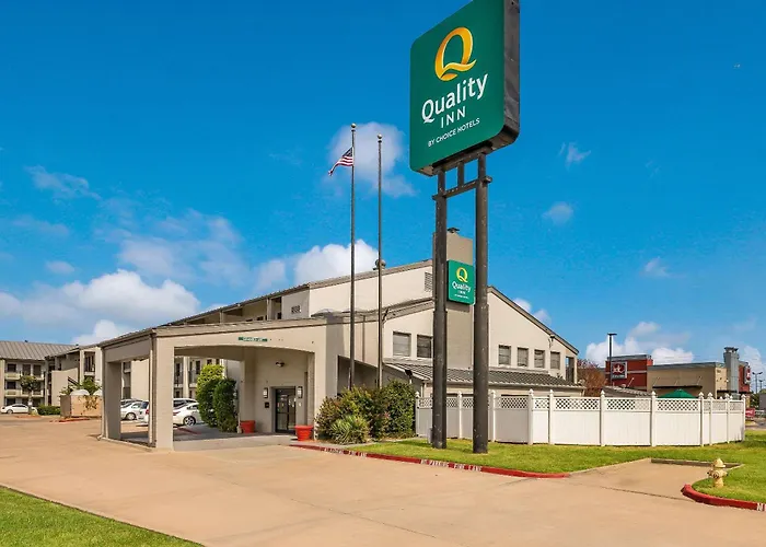 Quality Inn Tulsa Central