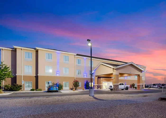 Quality Inn & Suites Carlsbad Caverns Area