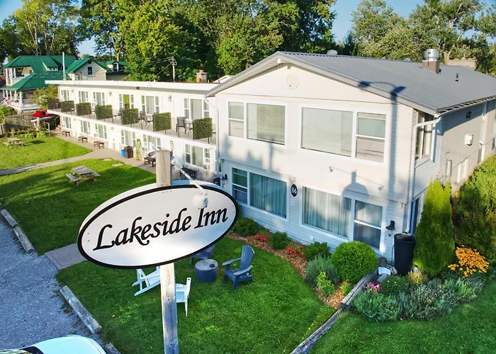Lakeside Inn