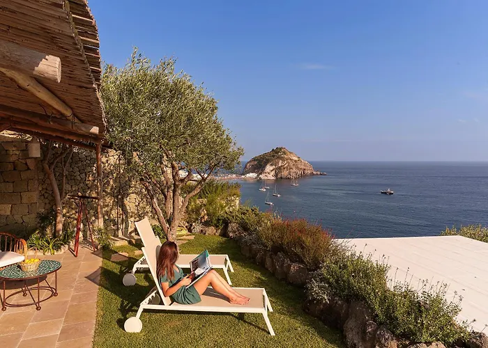 Costa Del Capitano Suite Apartments