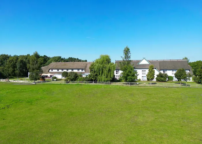 Friesenhof Hotel-Restaurant-Reitanlage