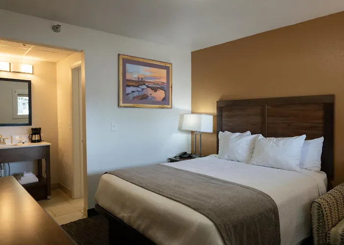 Riviera Motor Lodge
