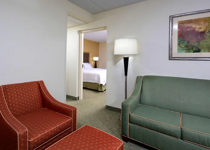 Hampton Inn Raleigh/Town Of