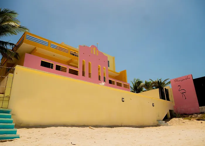 Hotel Flamingos Inn