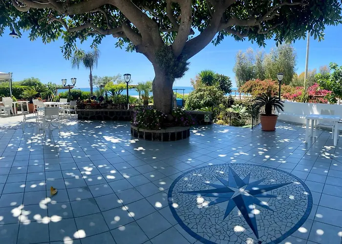 Hotel Maronti