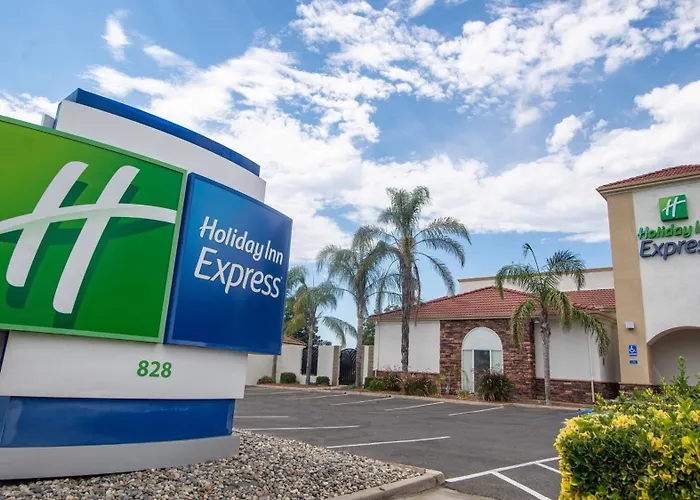 Holiday Inn Express Oakdale By Ihg