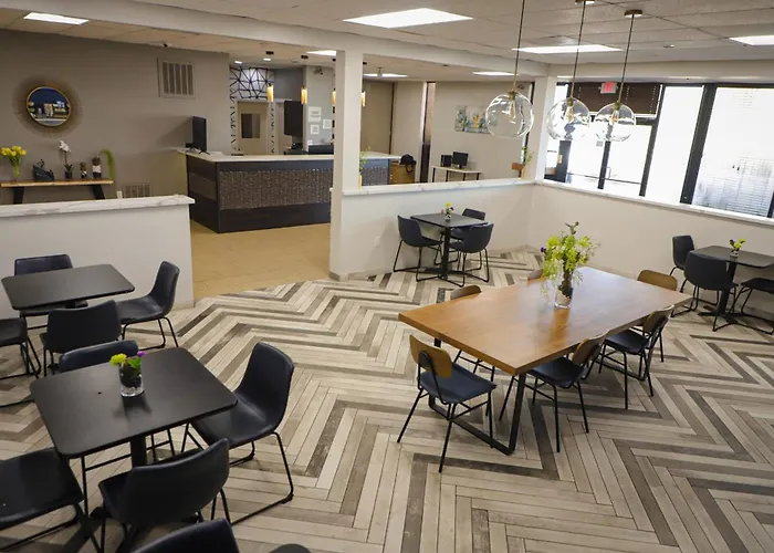 Airport Inn