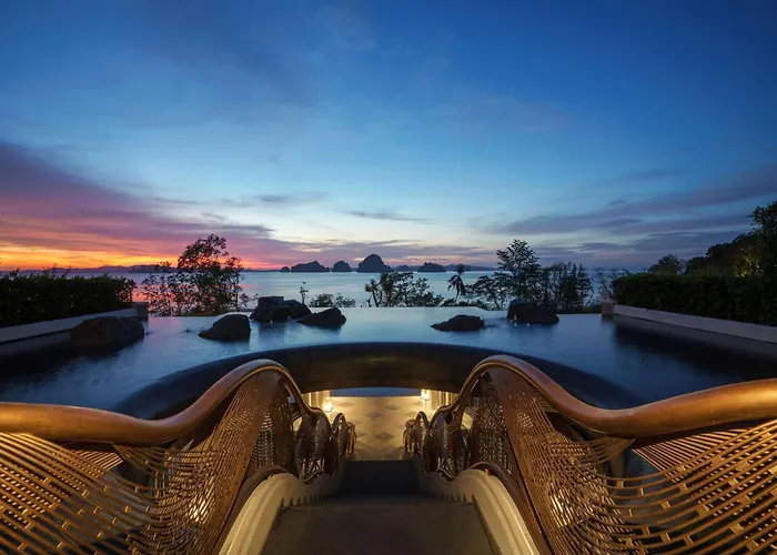Banyan Tree Krabi Hotel Tub Kaek Beach