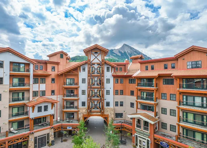 The Lodge At Mountaineer Square, A Vail Resorts Property