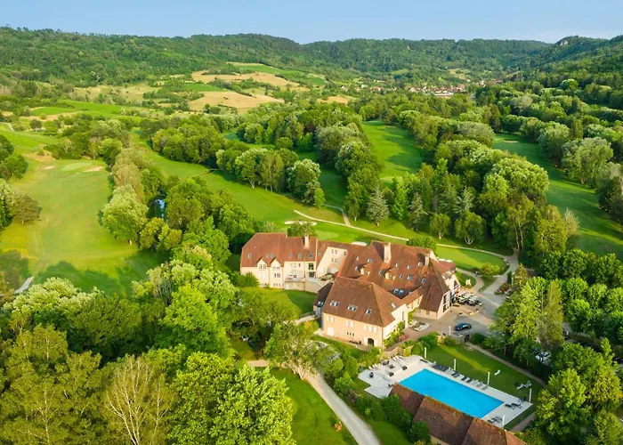 Logis Hôtel Golf Le Domaine Du Val De Sorne