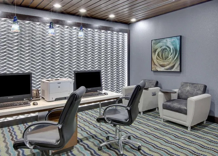 Hampton Inn & Suites -South