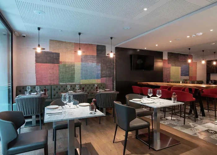 Soro , Curio Collection By Hilton