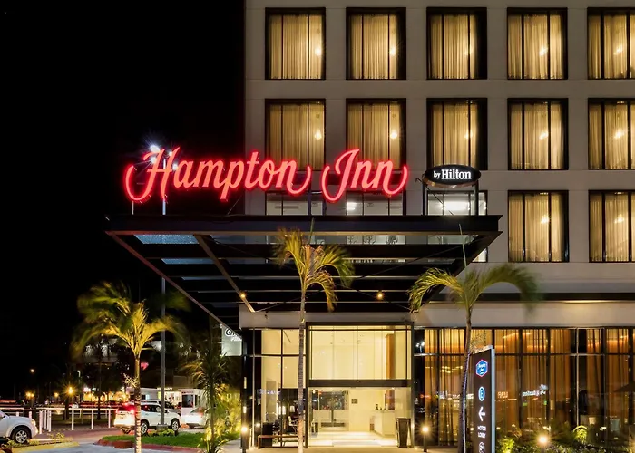 Pet friendly Hampton Inn By Hilton Cancun Cumbres