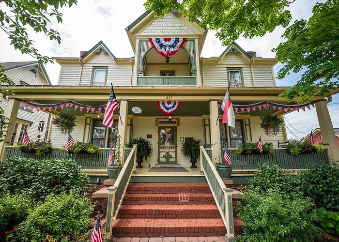 Carrier Houses Bed & Breakfast