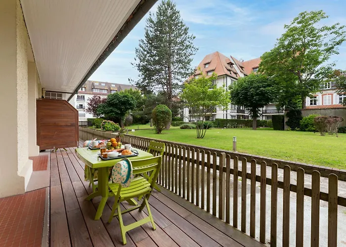Aparthotel Goélia Le Castel Normand à Deauville