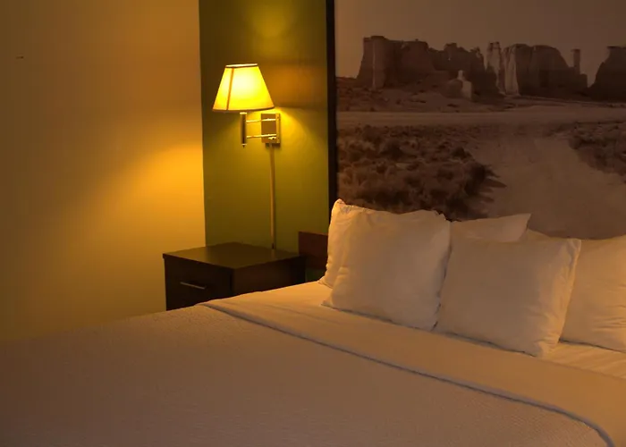 Super 8 By Wyndham Colby