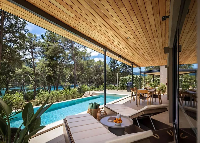 Valamar Amicor Resort