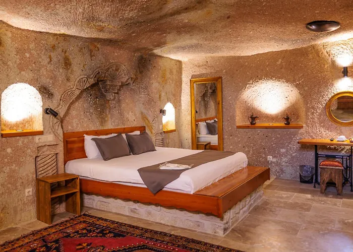 Canyon Cave Hotel