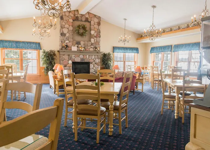 Essenhaus Inn & Conf. Center