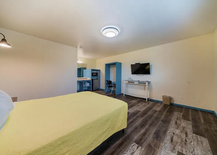 Catalina Motel