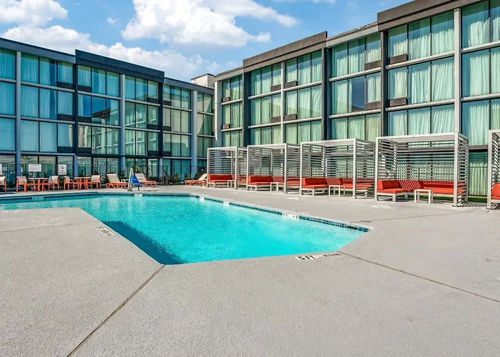 Staybridge Suites Dallas Market Ctr Love Field, An Ihg Hotel