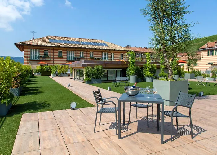 Villaggio Narrante - Le Case dei Conti Mirafiore Serralunga d'Alba