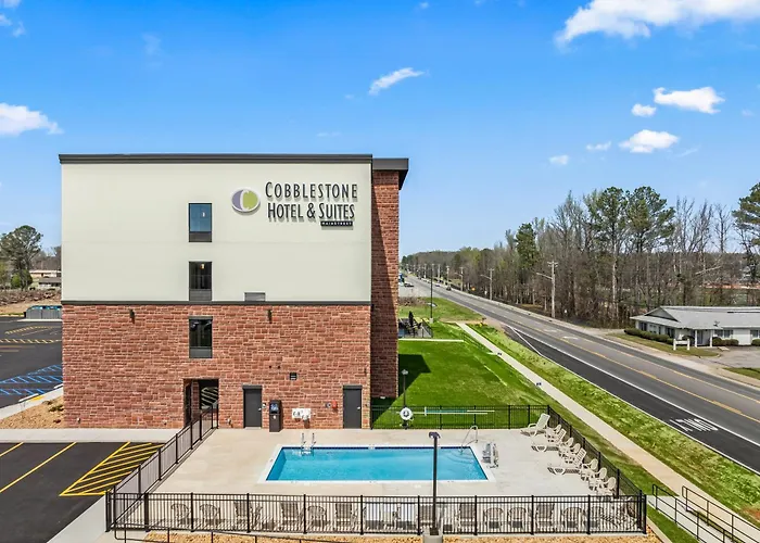 Cobblestone & Suites - Cullman