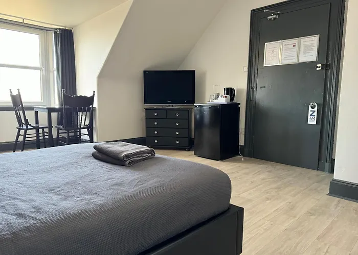 Aspen Guest House