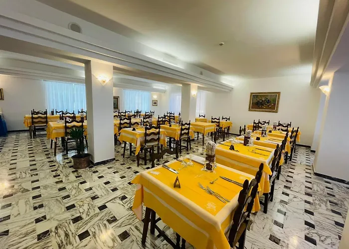 Hotel Dora Levanto
