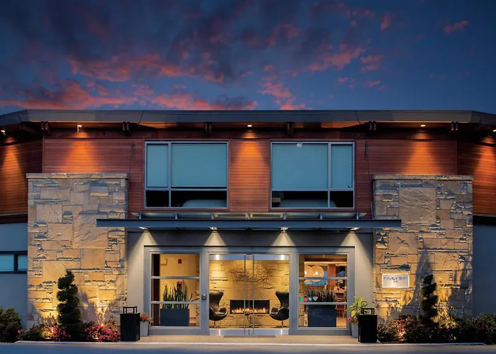 Qualicum Beach Inn