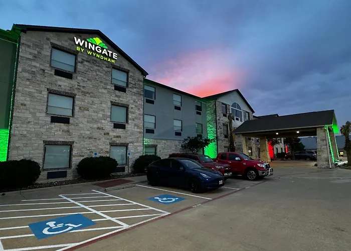 Wingate By Wyndham College Station South Hotel