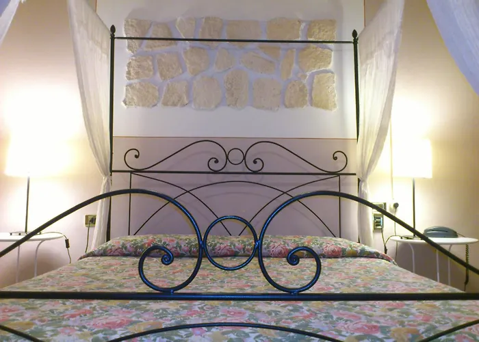 Hotel Monti San Baronto