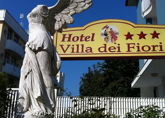 Hotel Villa dei Fiori - sul mare con piscina Viserbella di Rimini