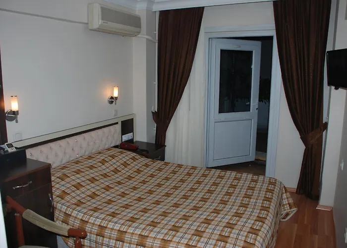 Hotel Grand Mark