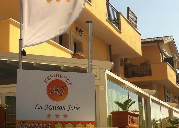 Hotel La Maison Jolie Fiumicino