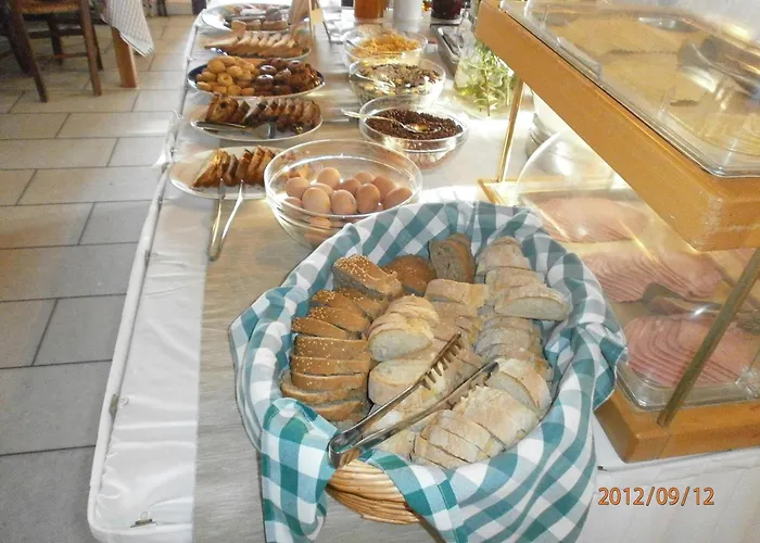 Alkyoni Beach Hotel