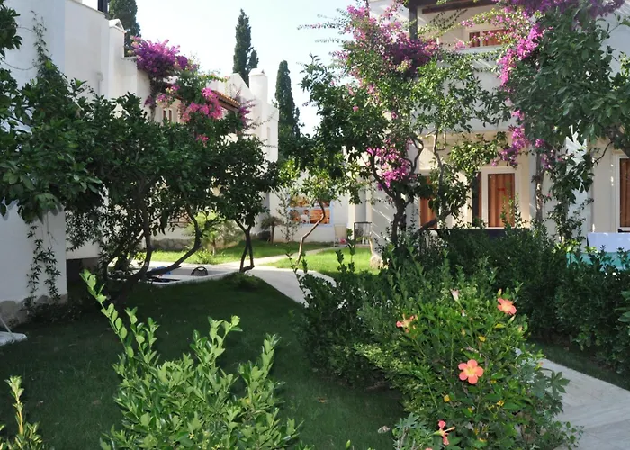 Summer Garden Suites Beach Hotel