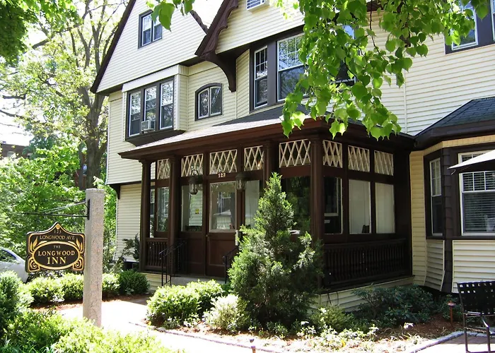 Longwood Inn